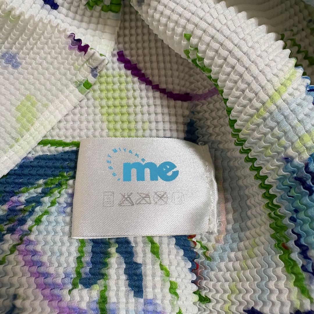 me ISSEY MIYAKE ノースリーブタンクトップ