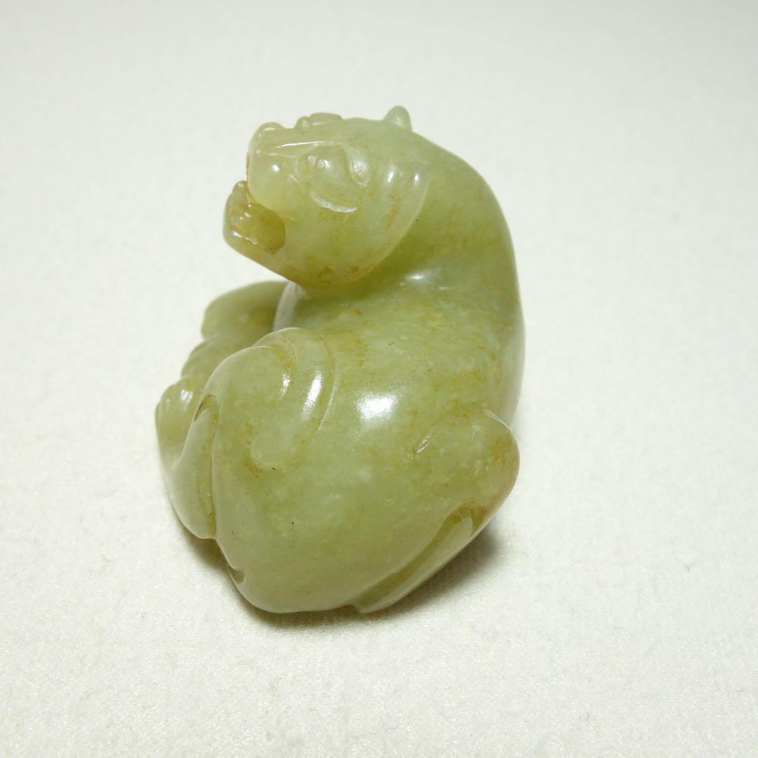 犬の彫刻 小型宋代和田玉 虎形彫刻 把件ペンダント C1A110