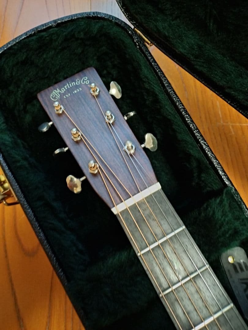 緊急☆売切価格☆　MartinOM-28 2019年製