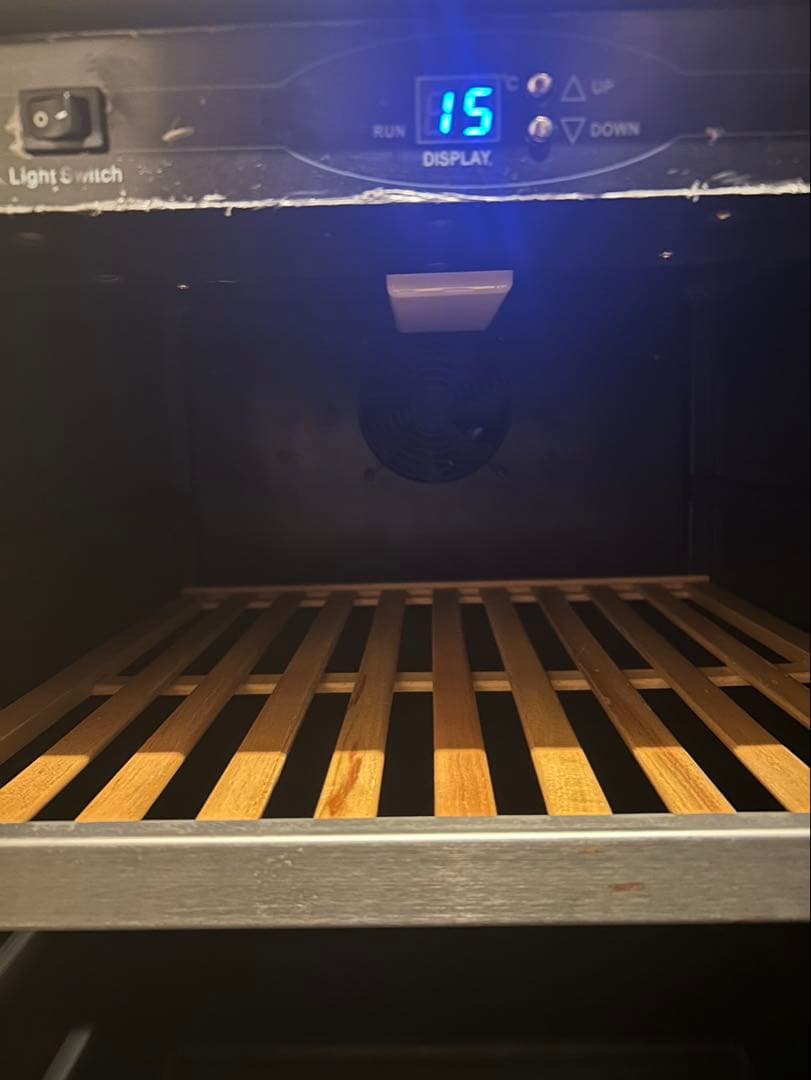 クワガタ飼育セット　三つ星貿易ワインセラー、音調装置一式、菌糸ボトル　他