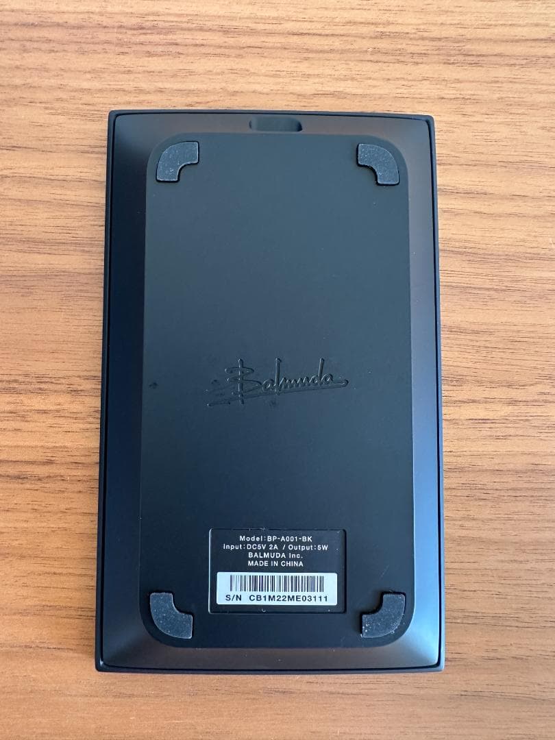 【あんだんご】バルミューダフォン（本体＋純正ケース＋純正ワイヤレス充電器）