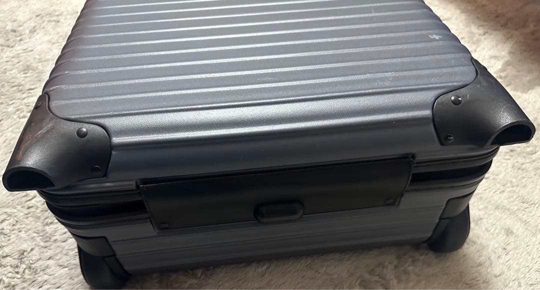 リモワサルサビジネストローリー23L