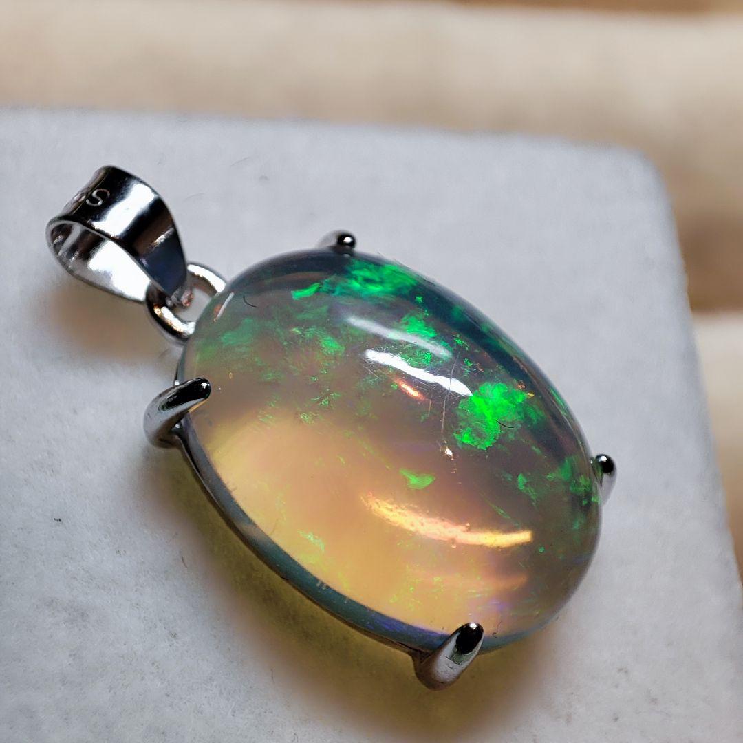 天然石エチオピアオパール　ペンダントトップ　ハンドメイド　Silver 925㉔
