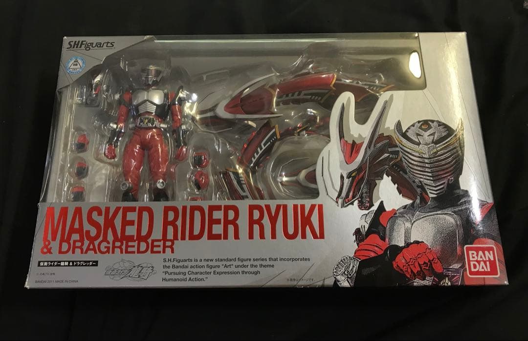 仮面ライダー龍騎　S.H.フィギュアーツ ドラグレッダー付き
