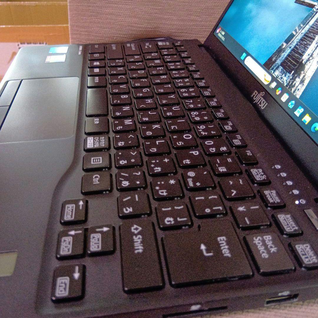 Z④ 富士通　ＦＭＶＵ34025　U9311/F