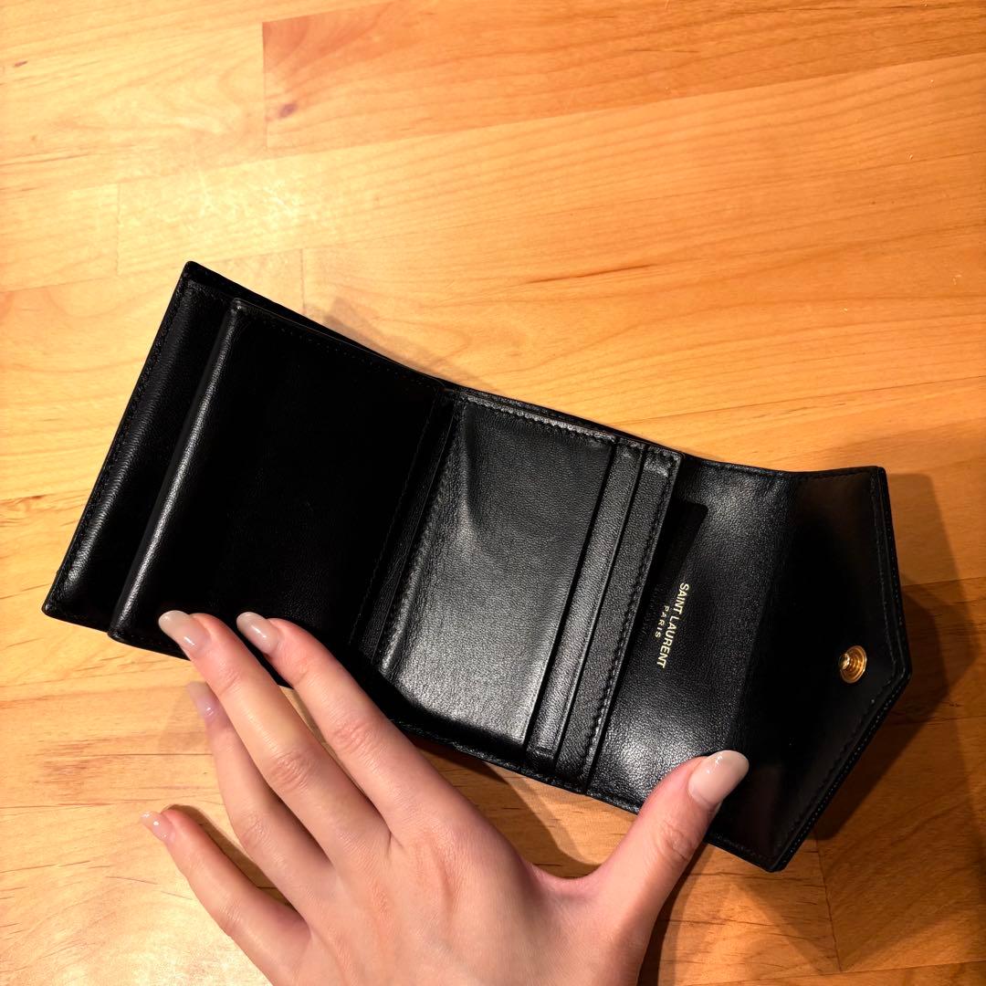 イヴサンローラン 三つ折り財布 YSL カサンドラ キャビアスキン