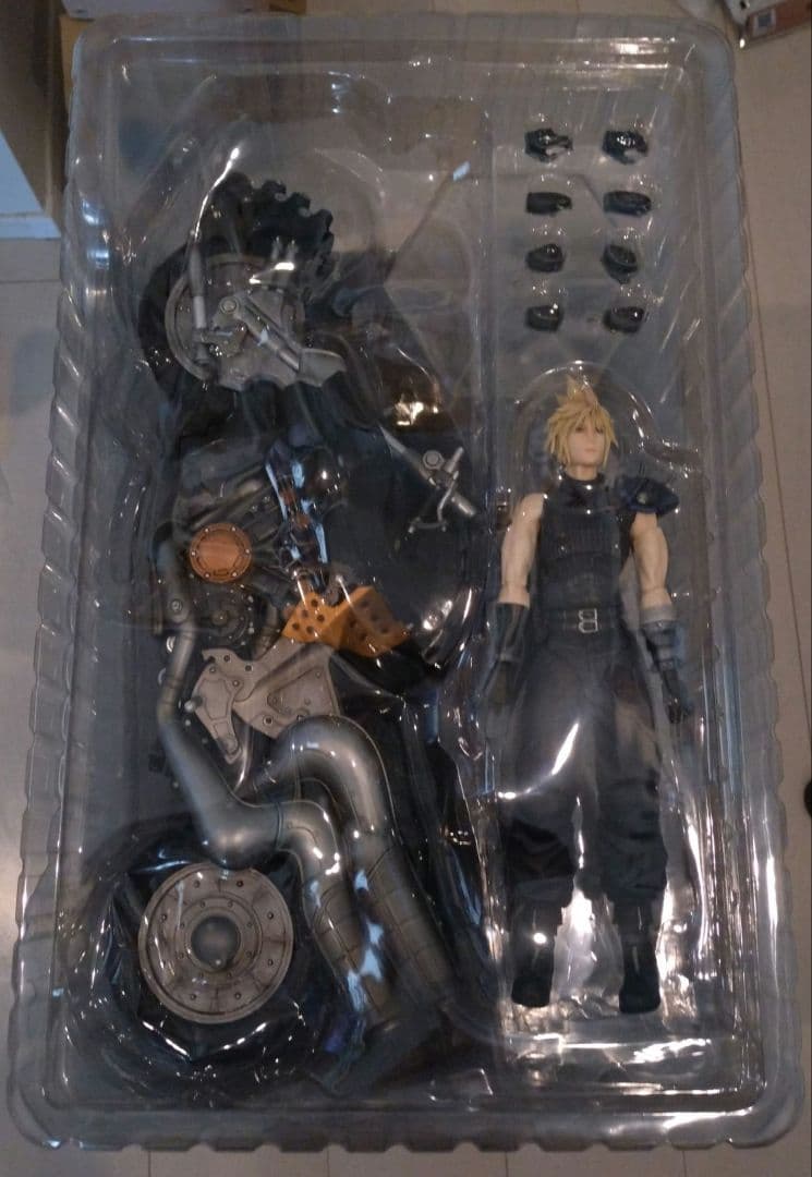 プレイアーツ改　クラウド　ハーディ=デイトナ