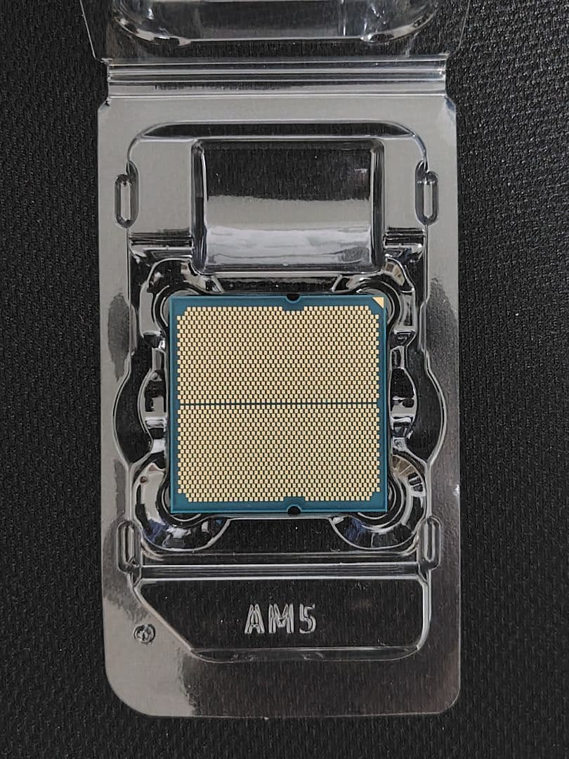 AMD Ryzen 9 9950X CPU本体のみ
