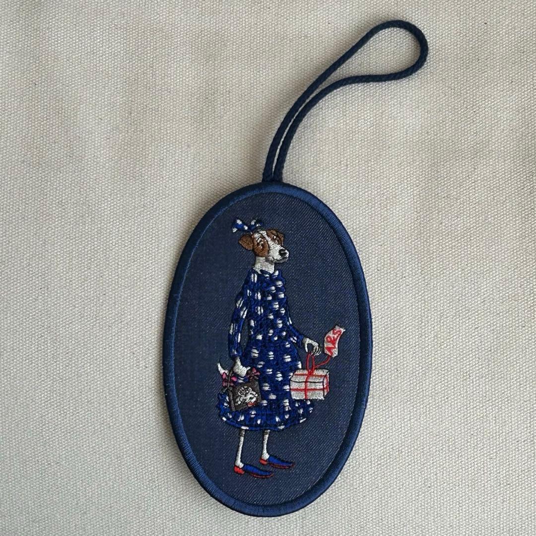 小物 ARTS&SCIENCE Embroidered charm holiday