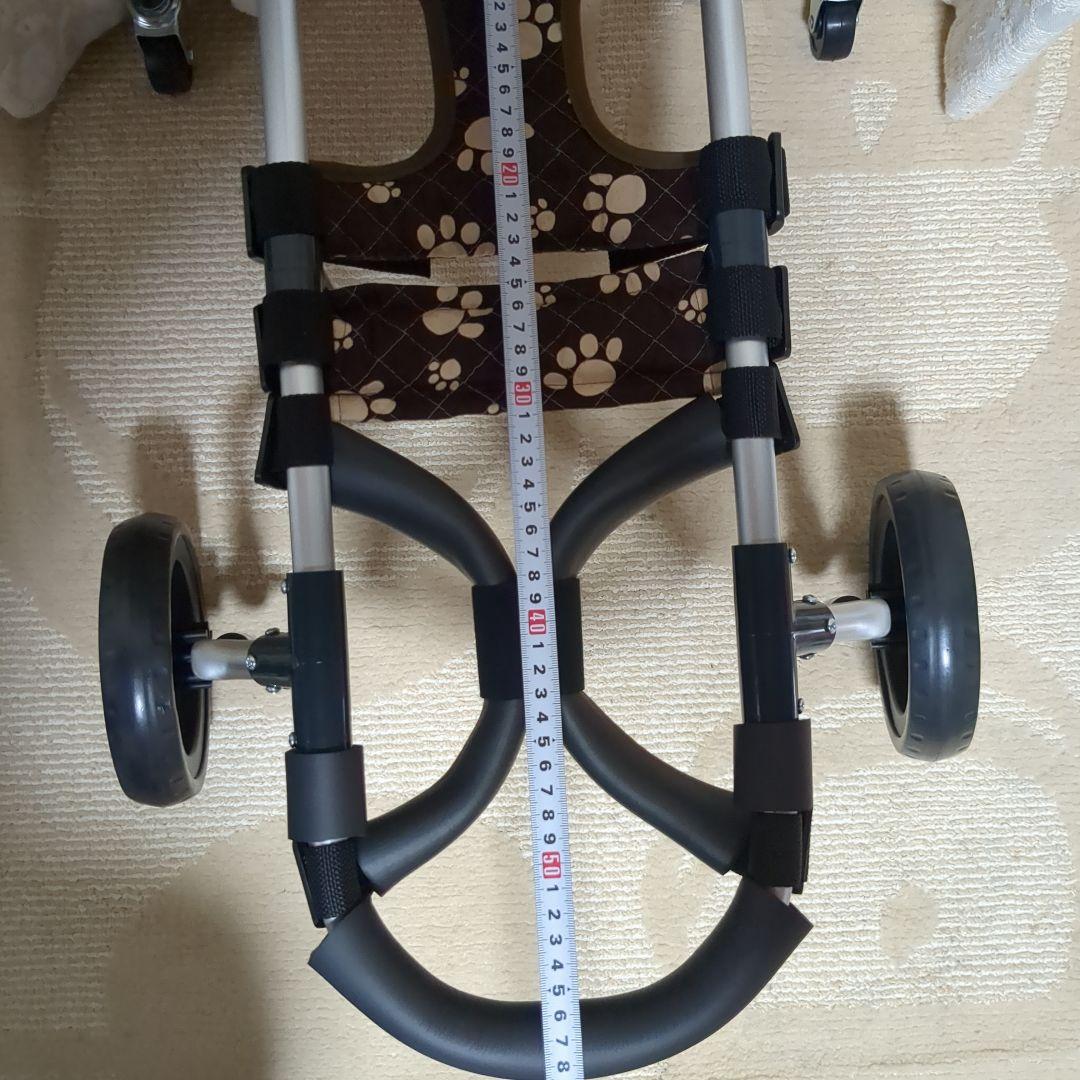 犬用4輪　リハビリ　食事補助　犬用車椅子　体制維持　犬の歩行器