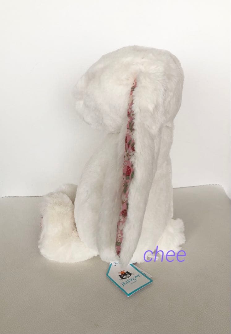 ジェリーキャット　Blossom CreamBunny 'Berry' Mサイズ