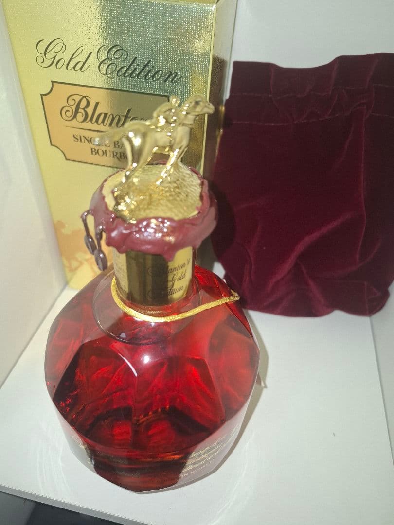 ブラントン　ゴールド シングルバレルバーボン