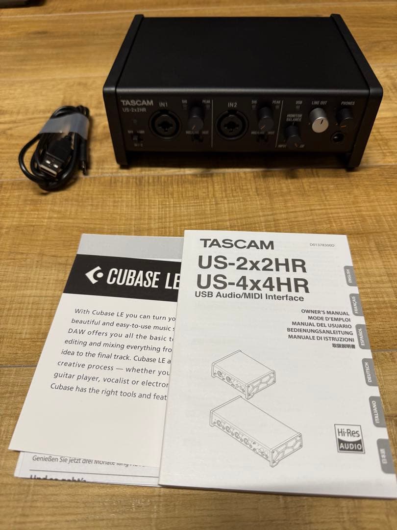 TASCAM US-2x2HR USBオーディオインターフェイス