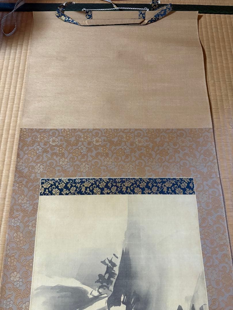 観音様　掛け軸