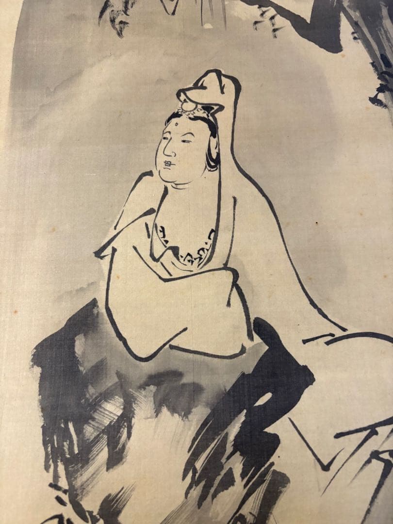 観音様　掛け軸