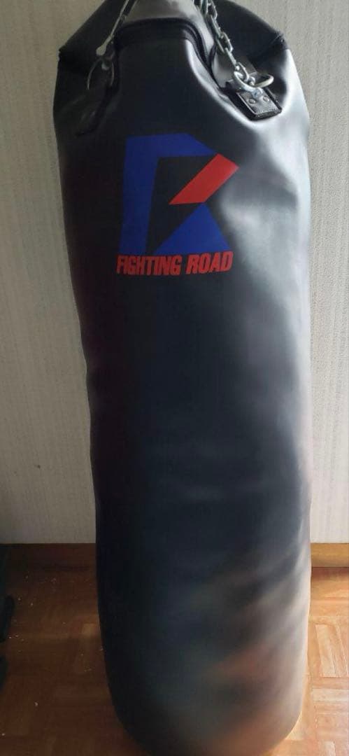 サンドバッグ　ファイティングロード　送料込