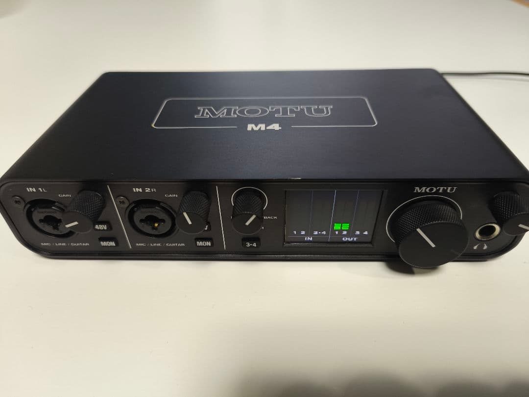 MOTU M4 本体 USBケーブル付 (オーディオインターフェース) 中古