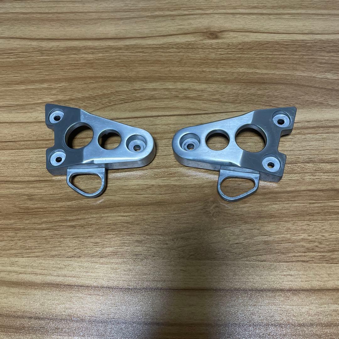 旧XSR900 ヘッドライトステー 左右セット