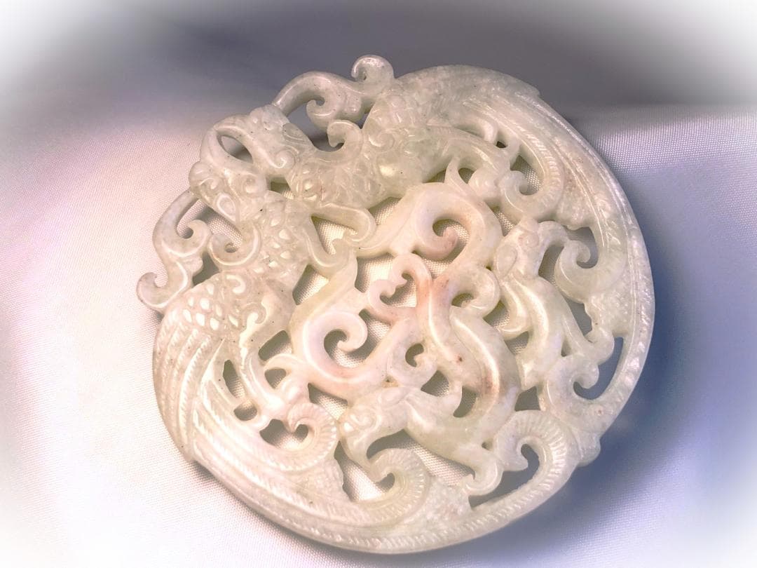 【 中国骨董白翡翠 】　唐草鳳凰文　地透かし容彫り　佩玉/古玉/和田玉