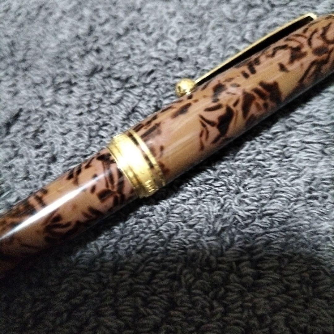 14K　PILOT 茶色と金色の万年筆