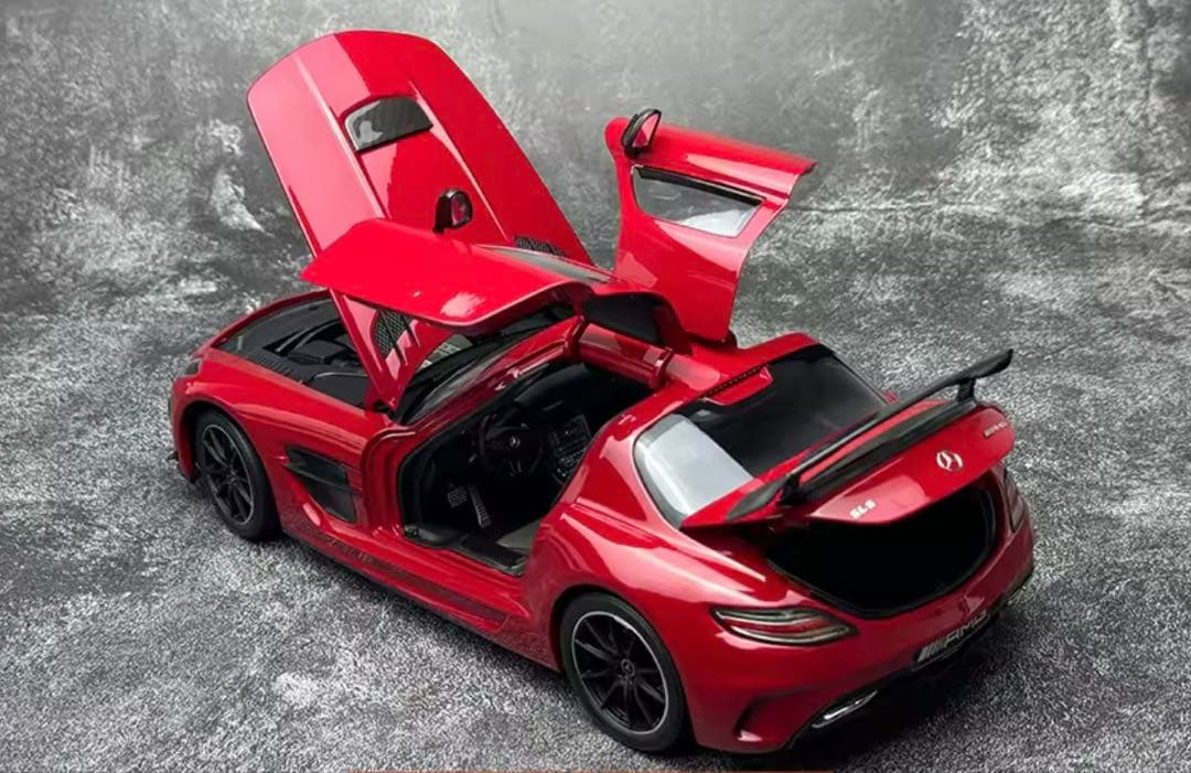 MINICHAMPS メルセデス・ベンツ SLS AMG 1:18