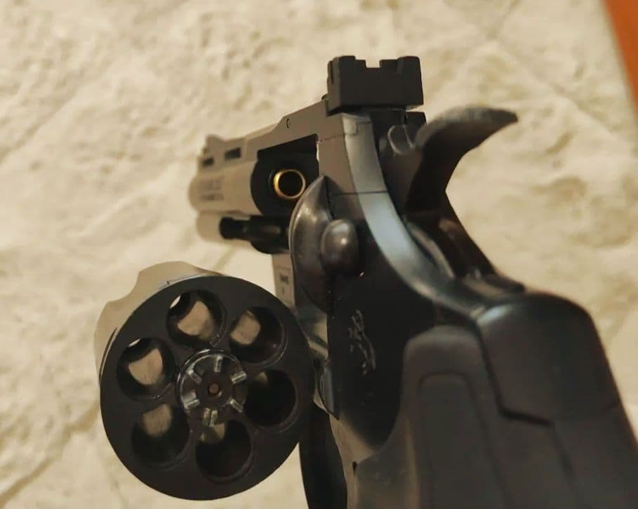 東京マルイ コルトパイソン 357 18歳以上　ガスガン