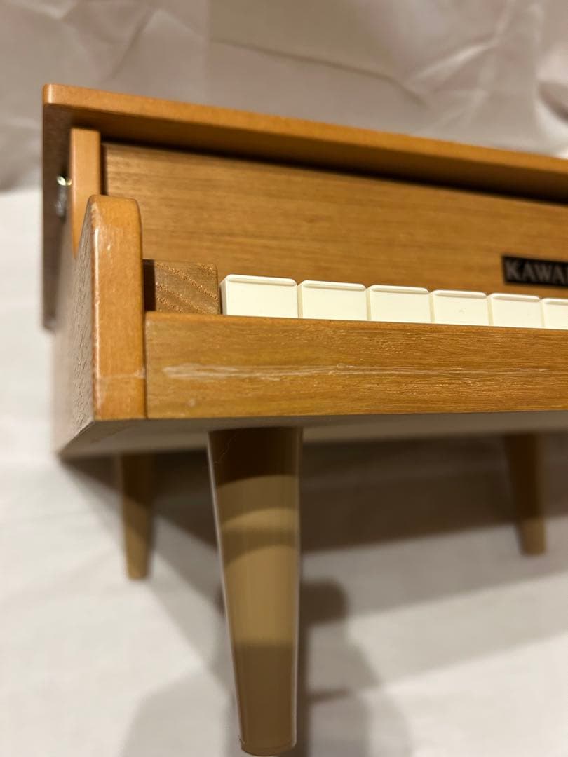 KAWAI 木製ミニピアノ 32鍵　ナチュラル