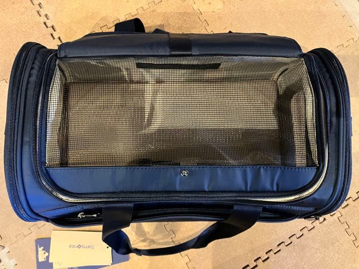 サムソナイト　高級輸入犬猫用キャリーバック