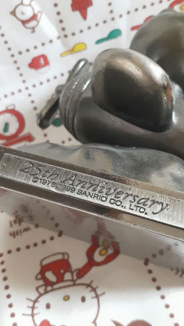 激レア キティ25周年Anniversaryシルバーオブジェ 1999年発売物