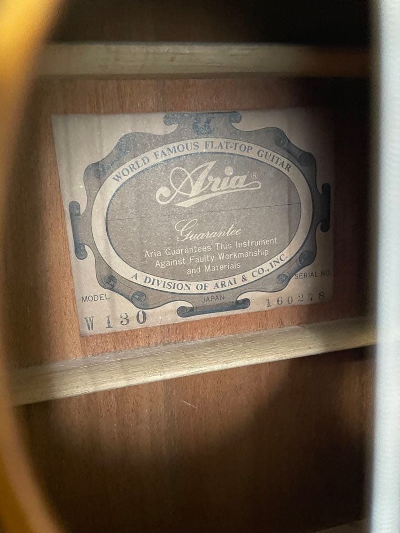 弾いてよし！飾ってよし！Aria W130 アコースティックギター