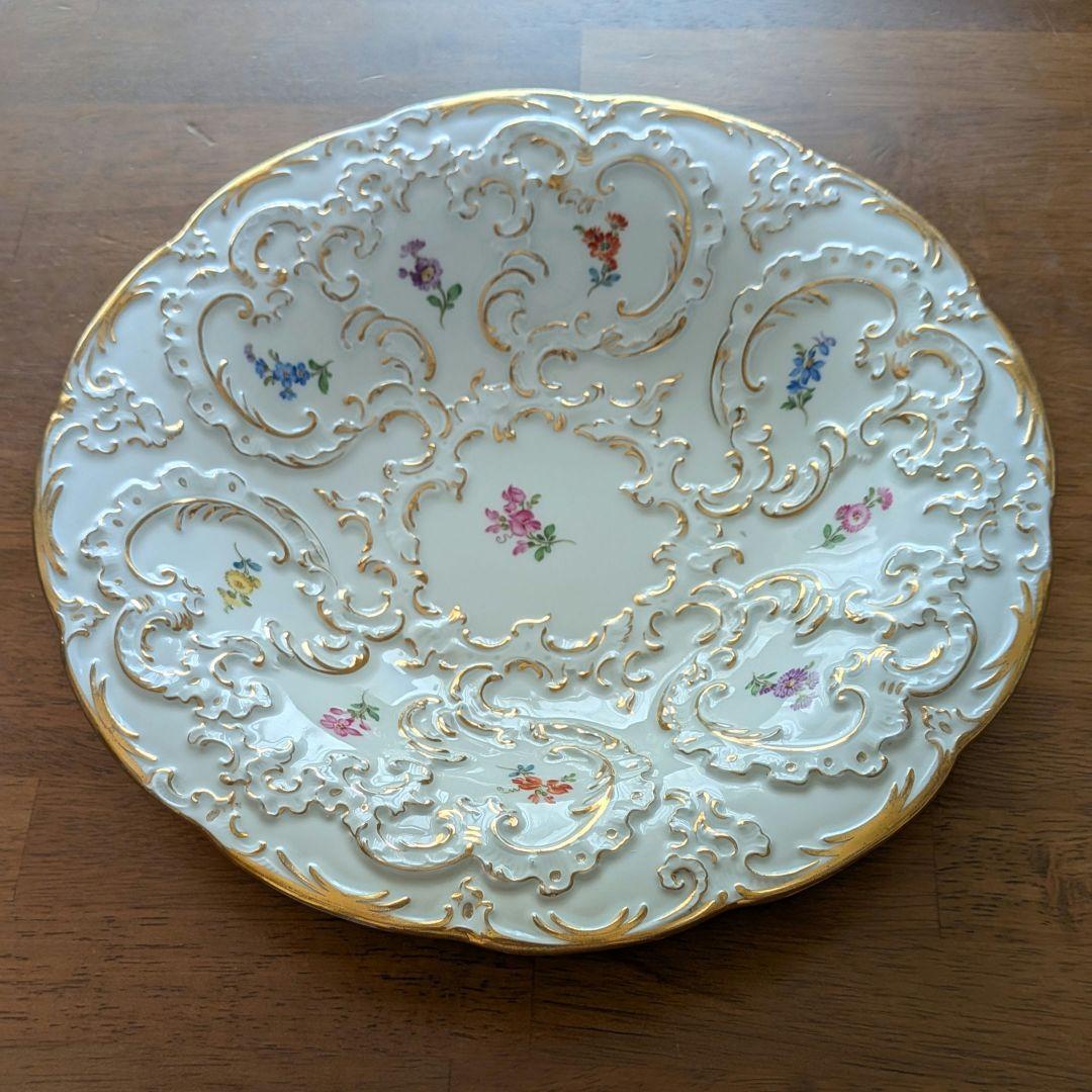 Meissen 27.5cm飾り皿　スクラッチなし一級品　 散らし小花 金彩