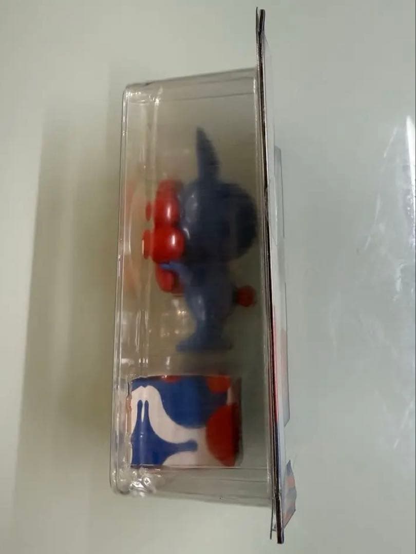 LABUBU MYAKU-MYAKU ストラップ付きフィギュア