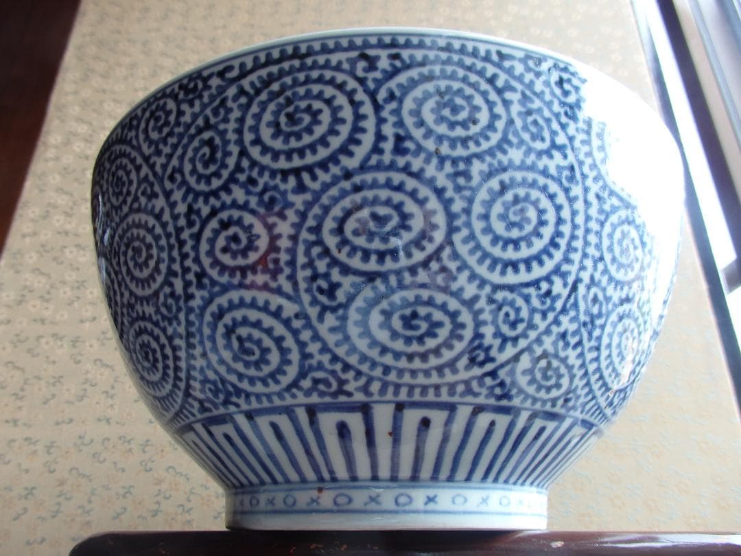 古伊万里 大鉢『波に跳ねうさぎ』蛸唐草文　染付　江戸期