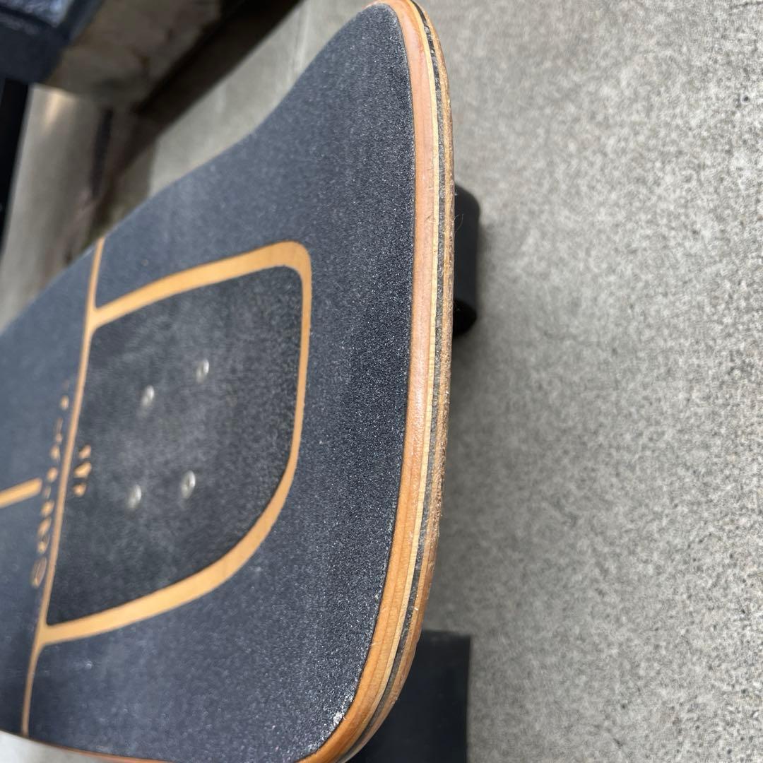 carver テイラーノックス・シグネチャーモデル サーフスケート