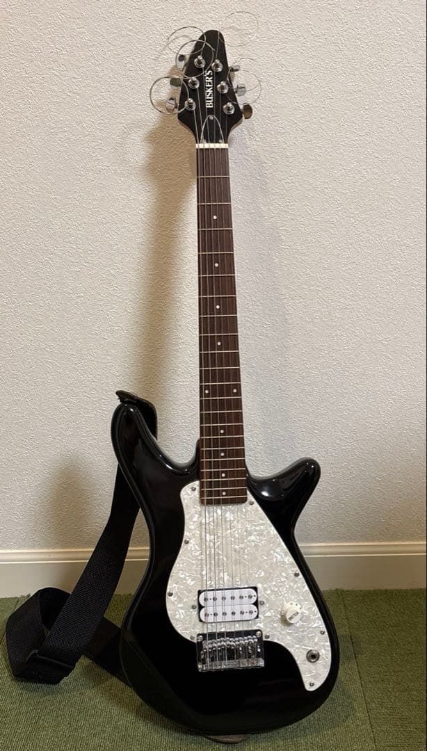 BUSKER'S エレキギターフェンダーのストラップ➕ソフトケース➕替えの弦