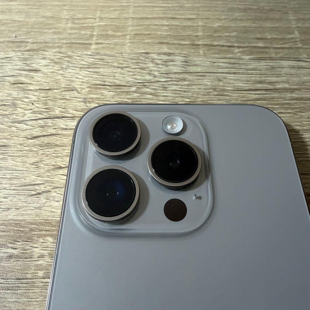 iPhone15Pro ナチュラルチタニウム 256GB