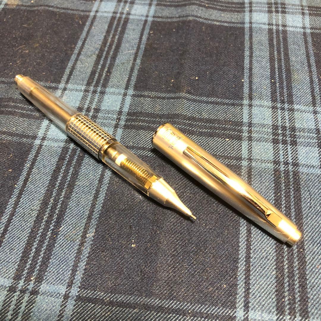 ペンテル　ケリー　限定透明軸　KERRY