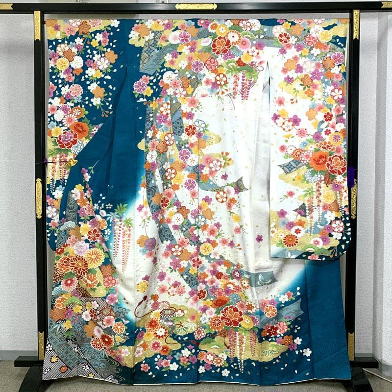 511z37〇銀通し 振袖 古典柄 金駒刺繍 金彩 青緑系〇美品 成人式 結婚式