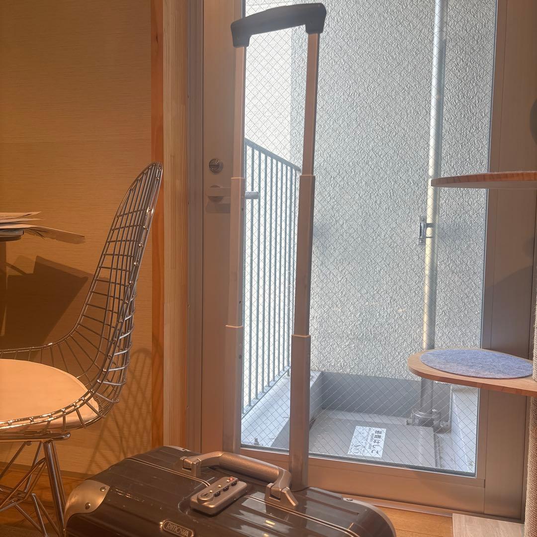 RIMOWA ビジネストローリー グレー 4輪小型キャリーケース