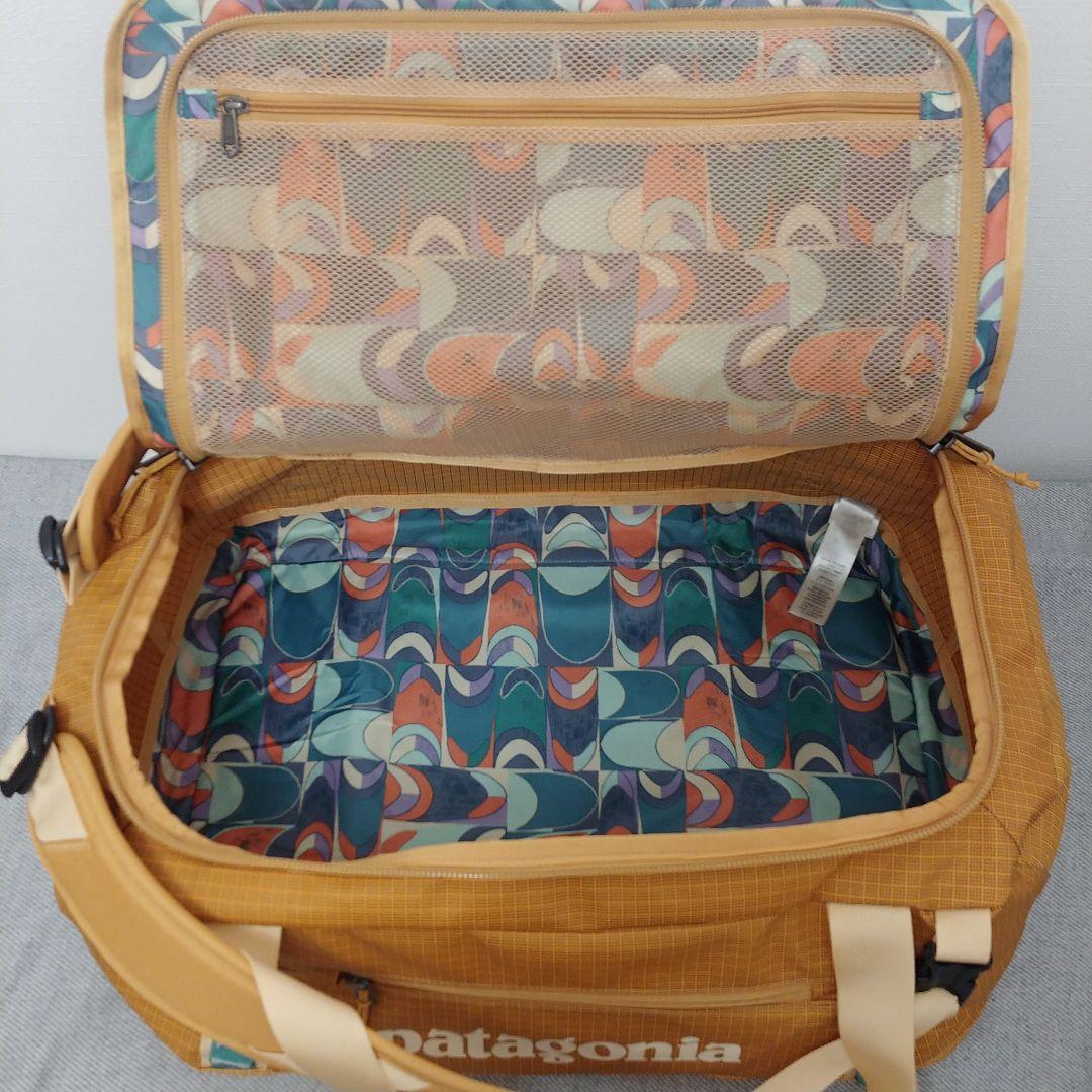 パタゴニア ブラックホール ダッフル 40L リュック タグ付き