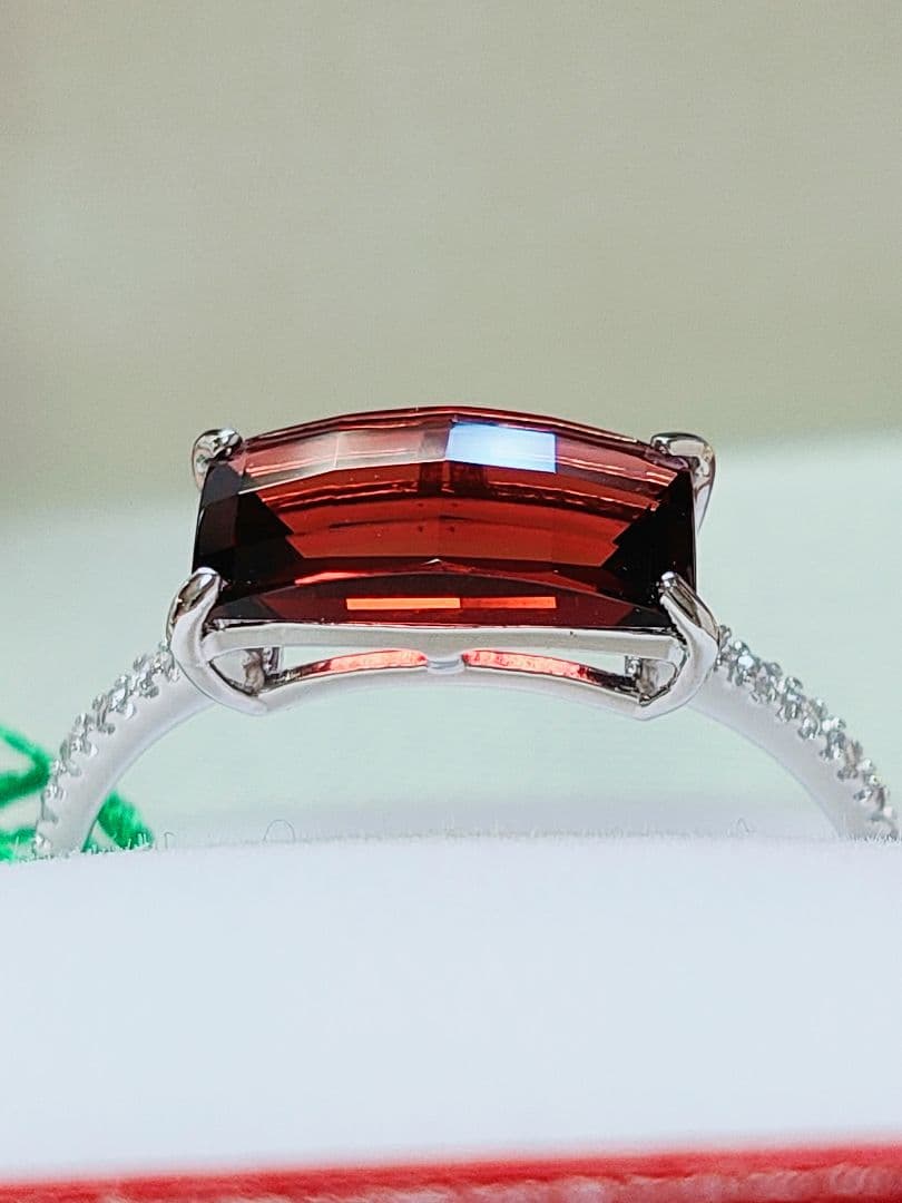 2026新作 未使用品 pt900 天然ガーネット ダイヤモンド リング