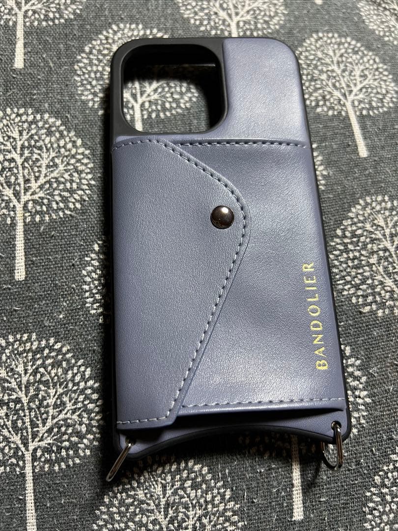 【新品】BANDOLIERブルースモーク　iPhone13proケースストラップ
