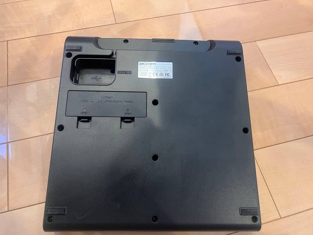 ZOOM LiveTrak L-8 デジタルミキサー zoom L8