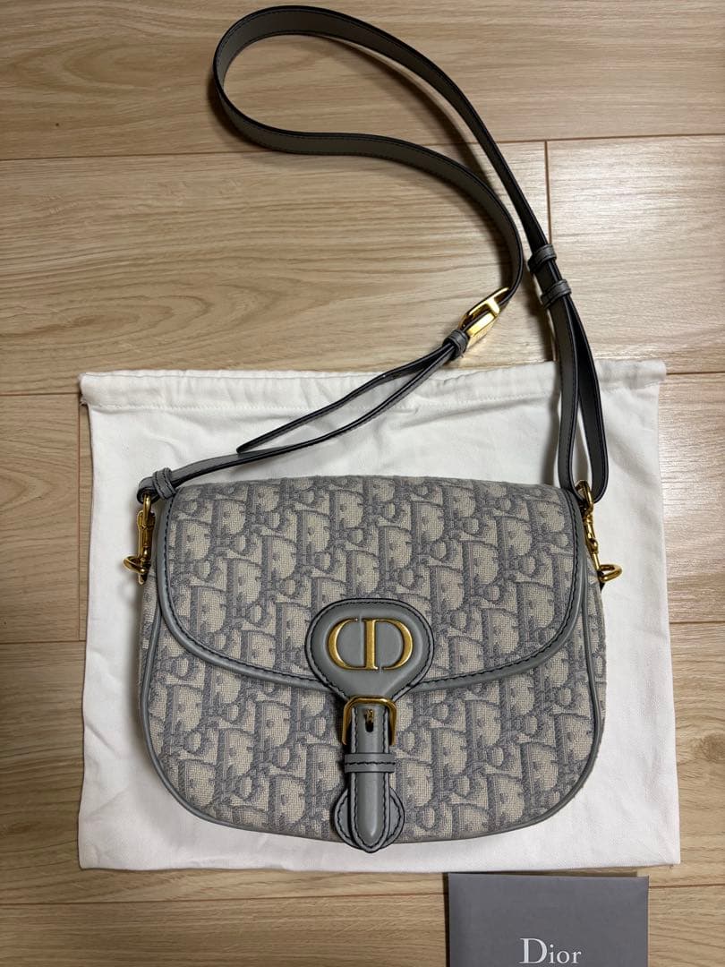 ゆら　Dior ボビー　ミディアム　グレー バッグ