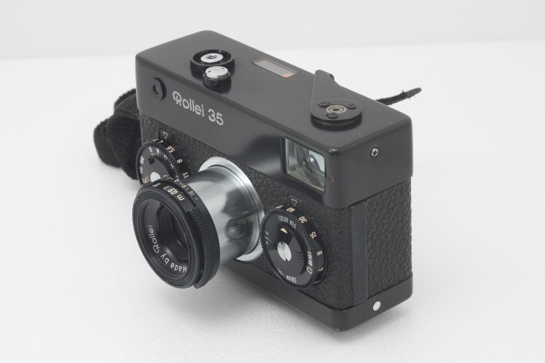 ローライ Rollei 35 ブラック ストラップ・フード付き #275a