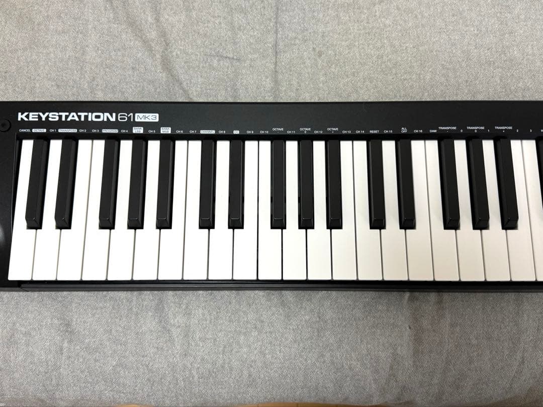 M-Audio USB MIDIキーボード 61鍵 セミウェイト