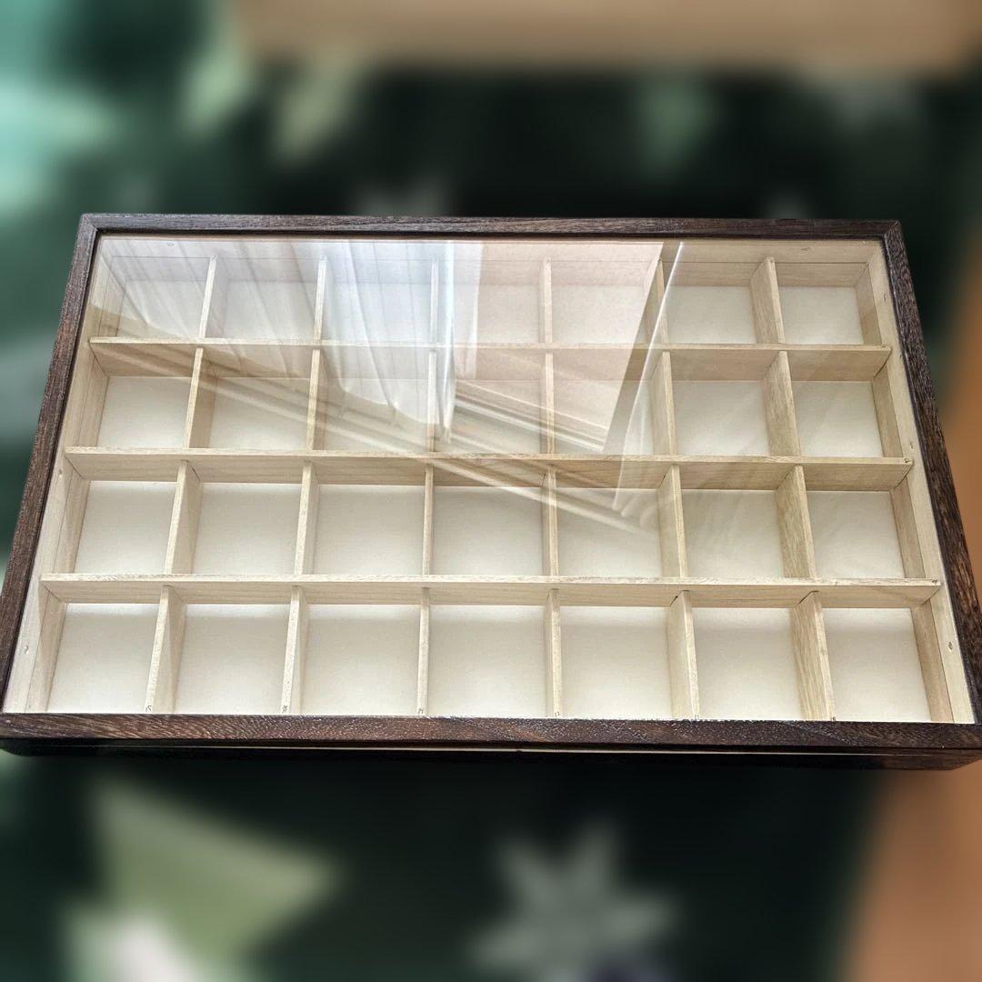 蝶番で開閉可能タイプ　標本箱　2個　＆　標本箱収納ケース　バラ売り可