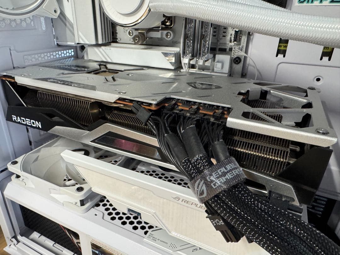 値下げ！SAPPHIRE NITRO+ Radeon RX 6950XT OC