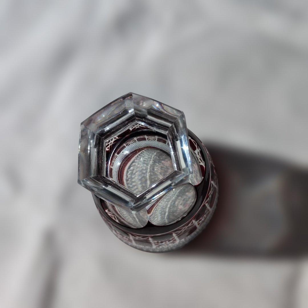 【新品未使用】薩摩切子ワインレッド　カットガラス酒器 六角形