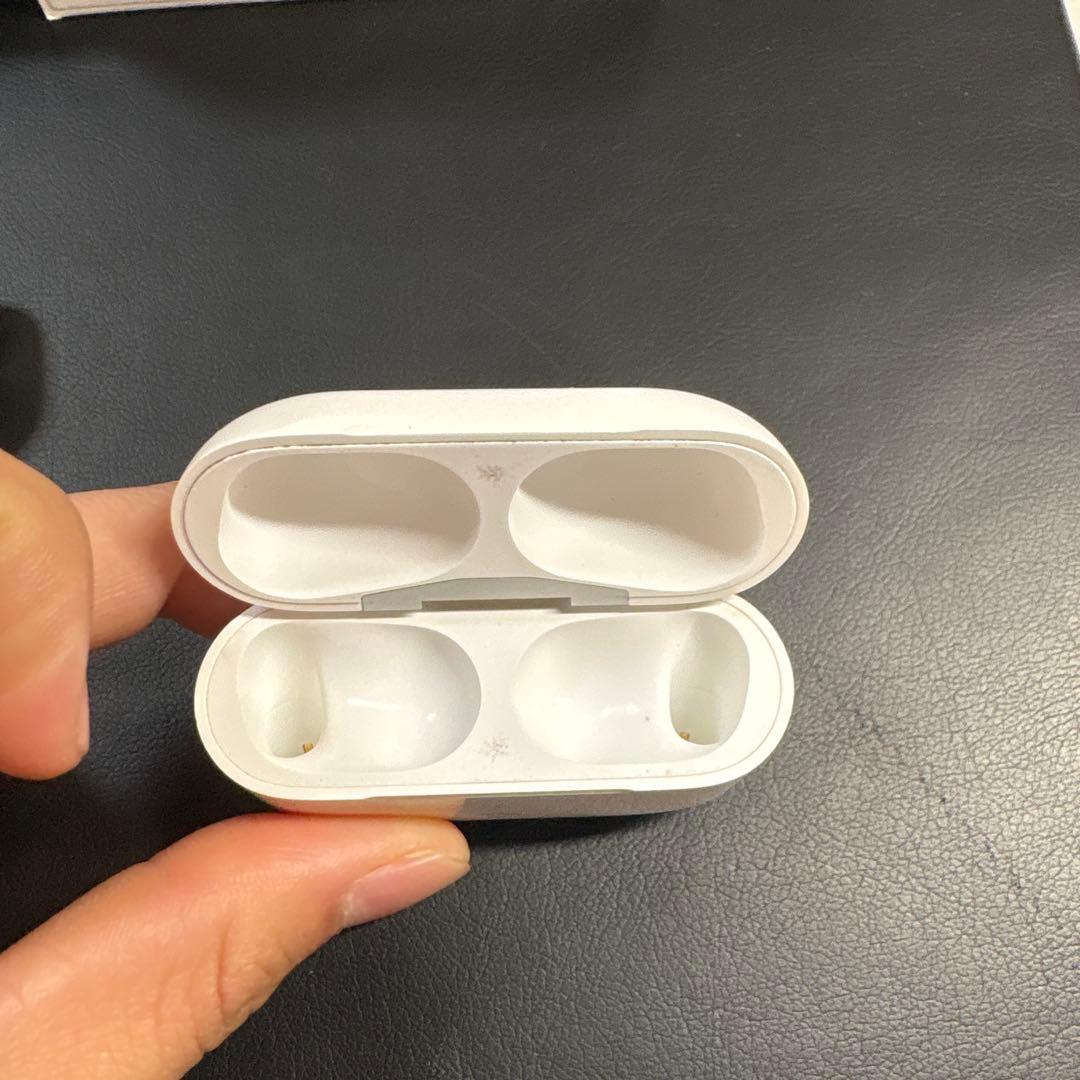 AirPods Pro 本体 充電ケース付き